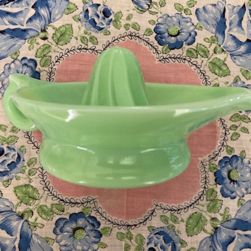 1940's McKee Jadeite Uranium Glass Juice Reamer